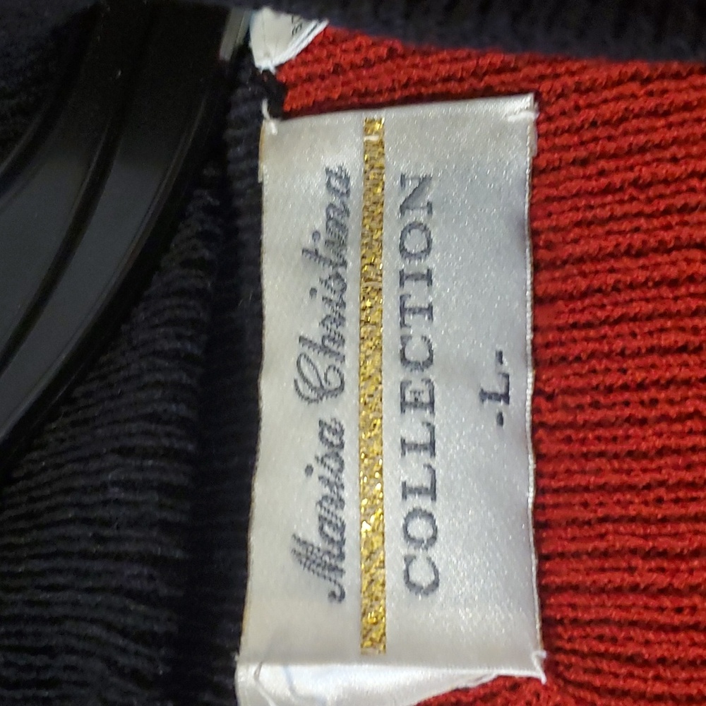 Sweater - Picture 2 of 4